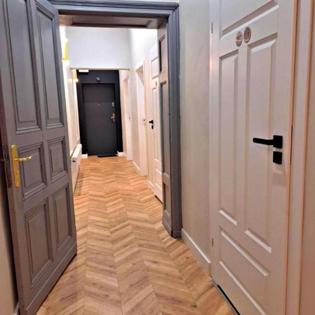 Kopernik Premium Rooms Apartment Torun Ngoại thất bức ảnh